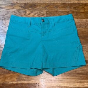 ATHLETA chino style shorts